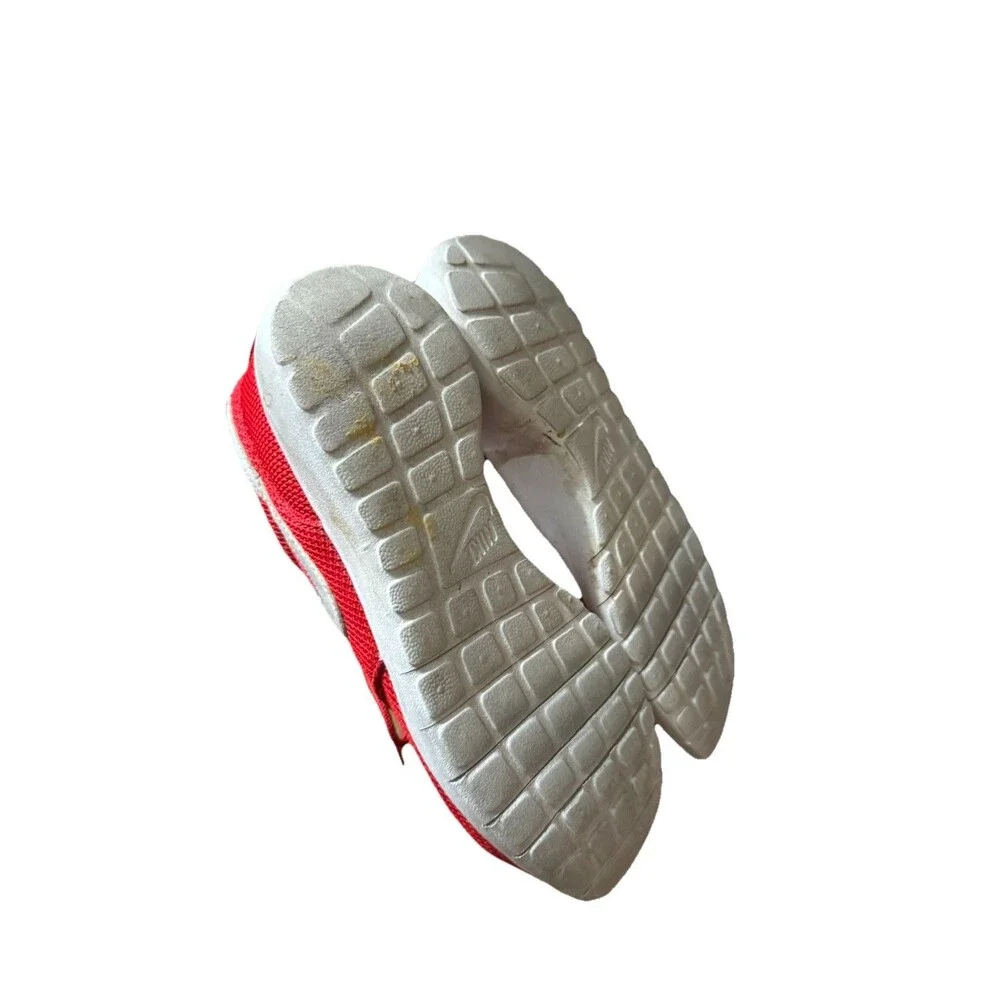 Nike Roshe One Red White Athletic Running Mesh‎ Sneakers 599728-605 Size 6y